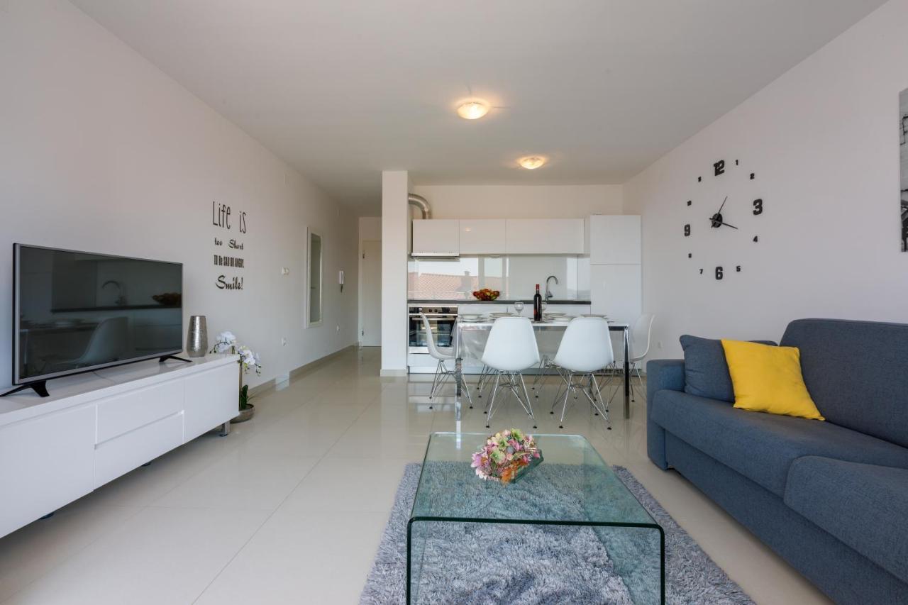 Apartmani Ilicevic Crikvenica Ngoại thất bức ảnh