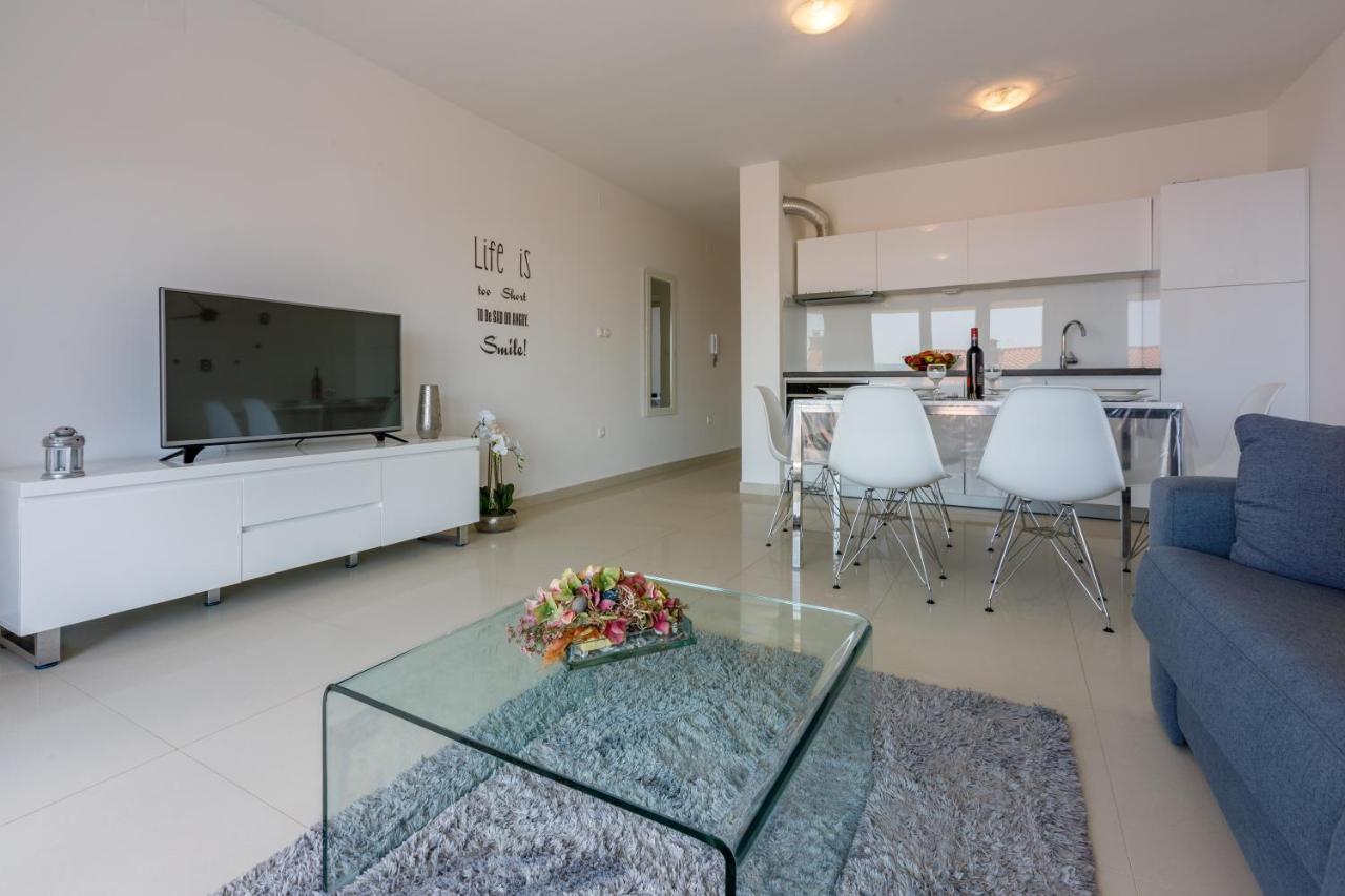 Apartmani Ilicevic Crikvenica Ngoại thất bức ảnh